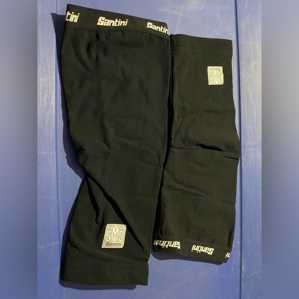 Totum Knee WarnersBlack, Mens M/L